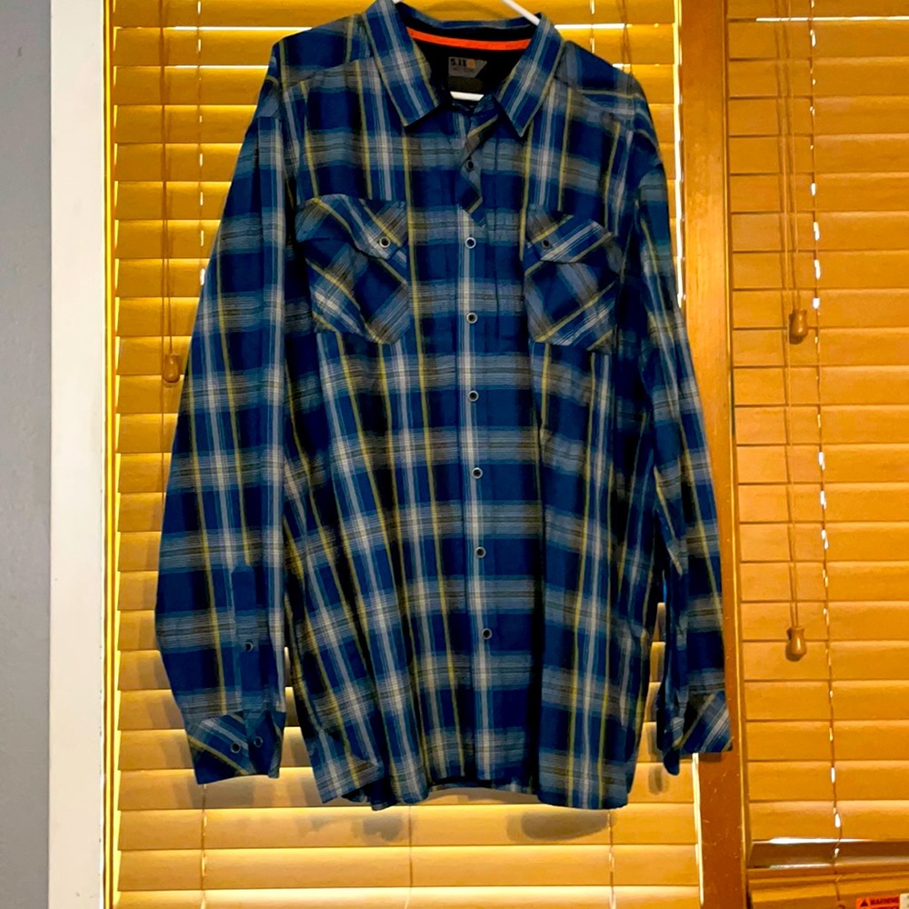 Brand new 5:11 xxl shirt